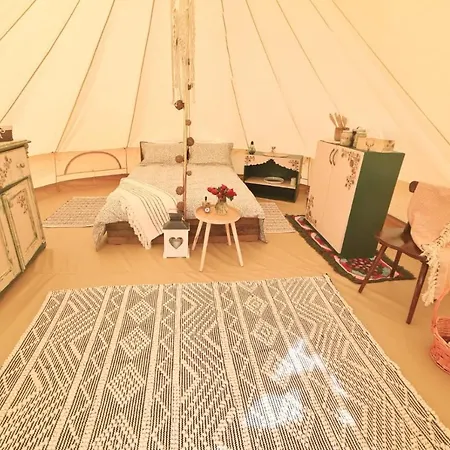 The Hunters Glamping Glamping Ciudanovita