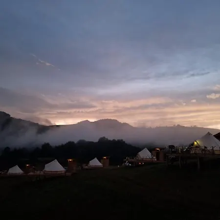 Luxury tent The Hunters Glamping *