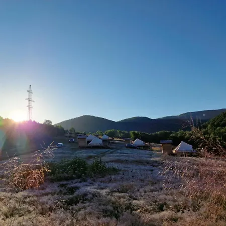 The Hunters Glamping Luxury tent Ciudanovita